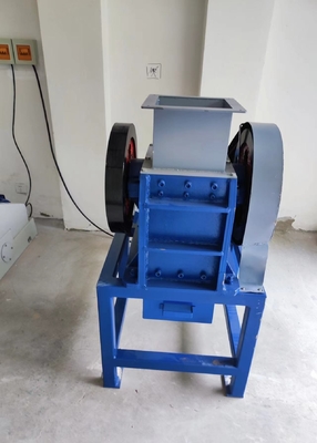 ماشین آلات 45kg/H سنگ شکن فکی نوع MPE Compact مهر و موم شده